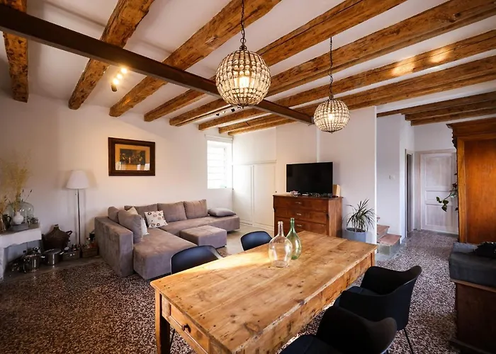 Kana - Mediterranean