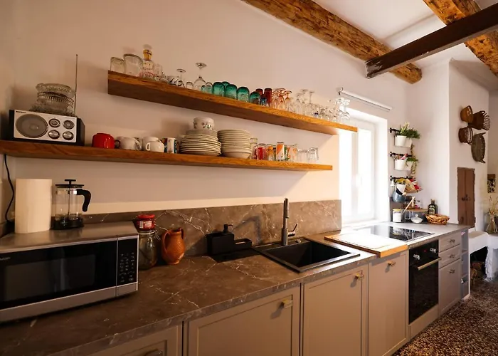 Kana - Mediterranean Sali